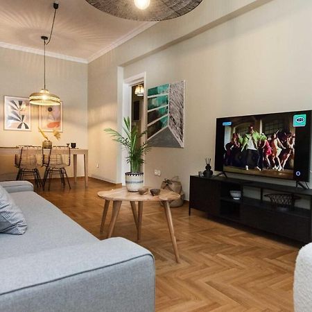 Pagrati Urban Oasis Getaway 2Bd Apt With Balcony Athens Ngoại thất bức ảnh