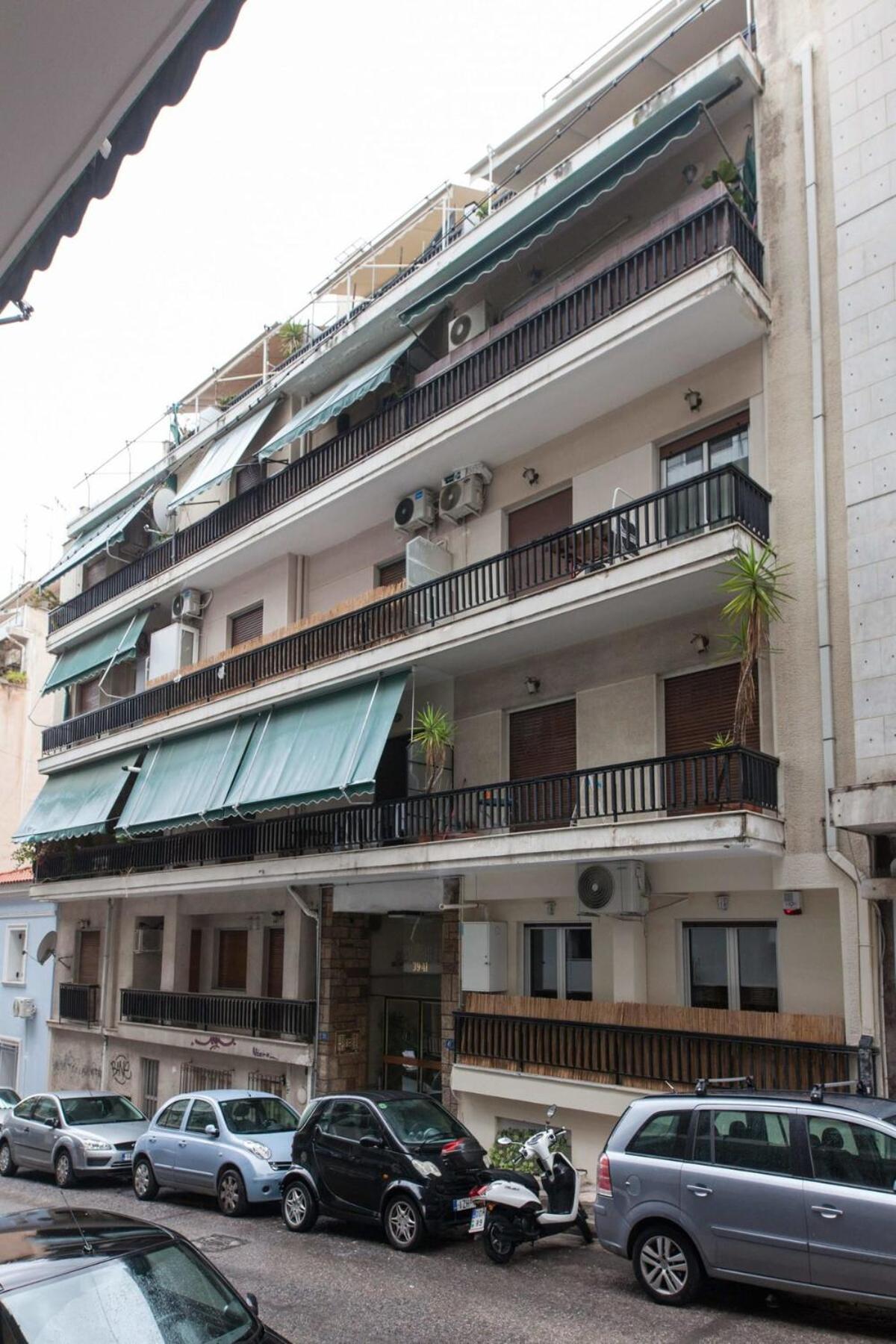 Pagrati Urban Oasis Getaway 2Bd Apt With Balcony Athens Ngoại thất bức ảnh