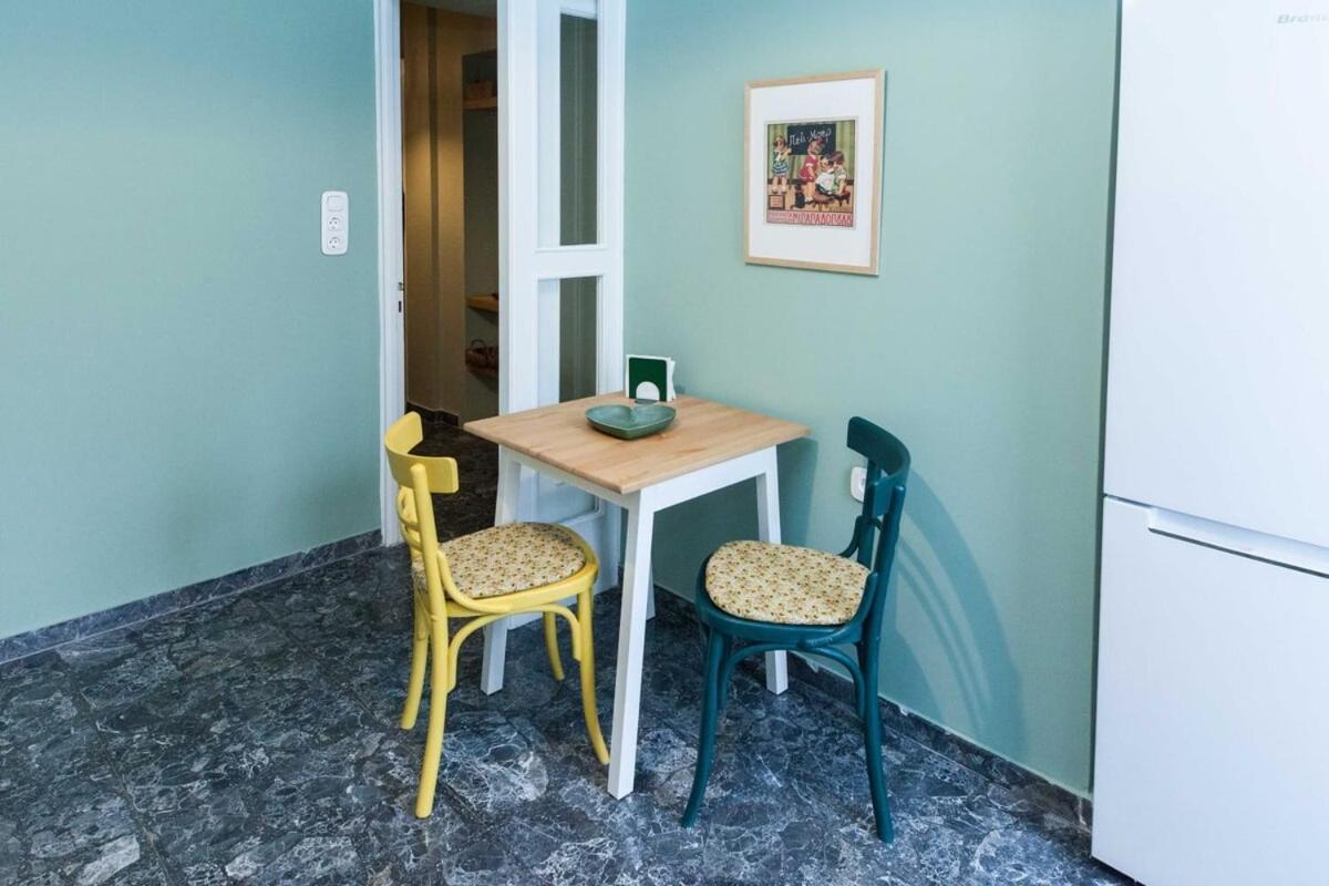 Pagrati Urban Oasis Getaway 2Bd Apt With Balcony Athens Ngoại thất bức ảnh