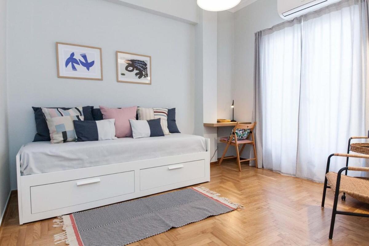 Pagrati Urban Oasis Getaway 2Bd Apt With Balcony Athens Ngoại thất bức ảnh